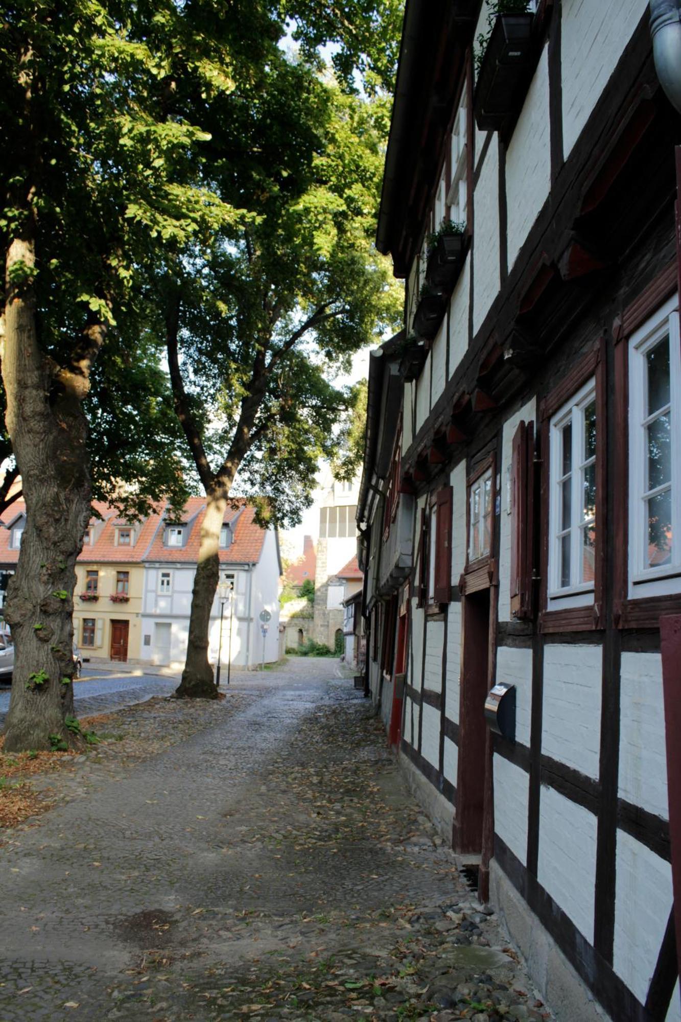 Urban22 - Ferien Im Denkmal Appartement Quedlinburg Buitenkant foto